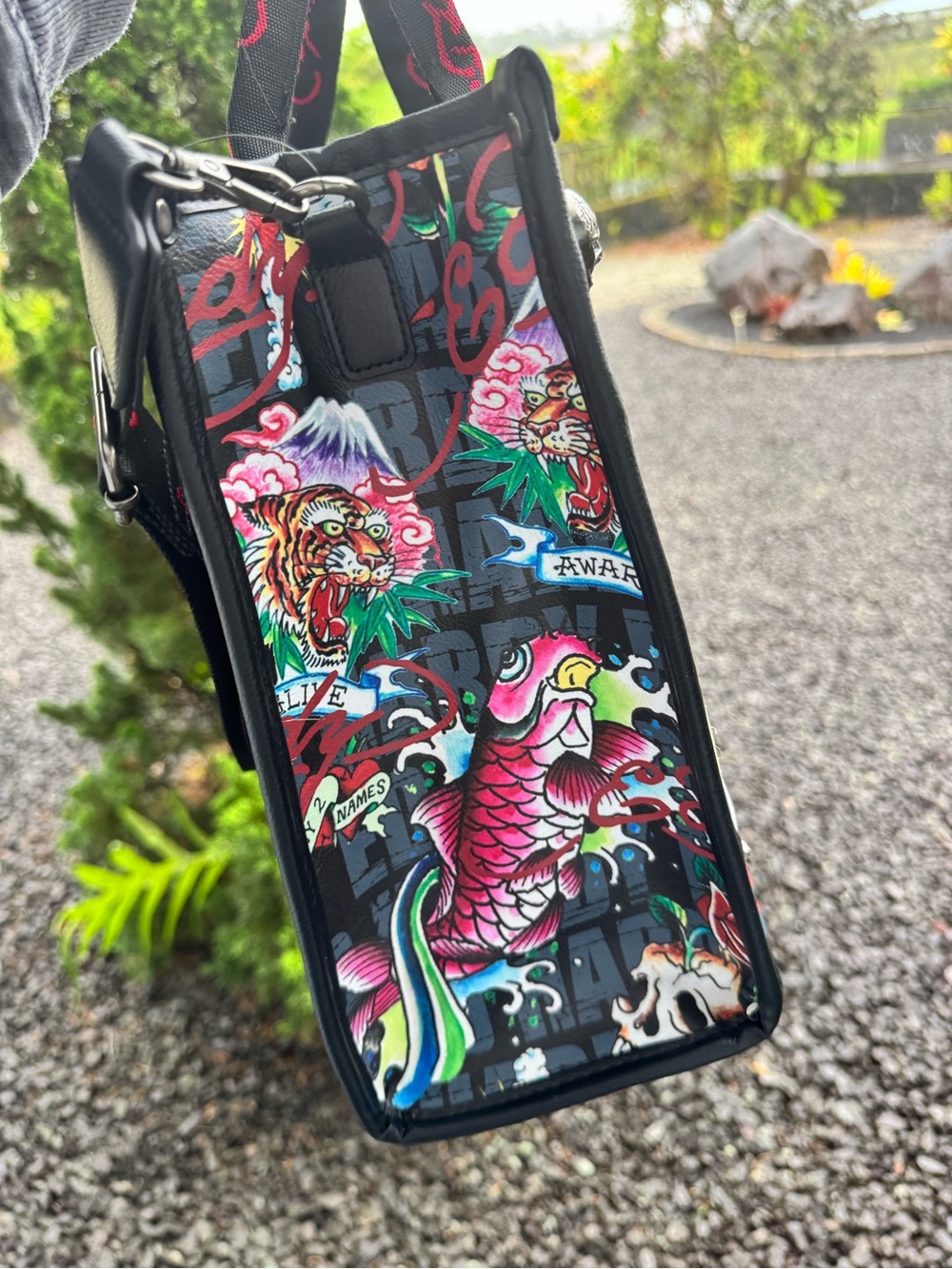 Ed Hardy NWT Love Kills Slowly Straw Tote Bag Tiger Koi Skull Crossbody - Picture 6 of 15